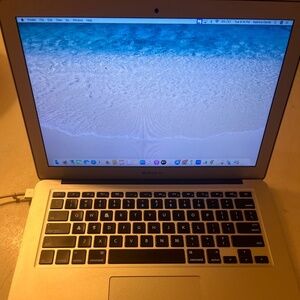 MacBook Air 13" Mid 2013